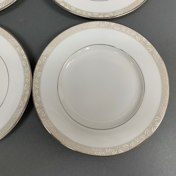 Royal Doulton Cashmere Bread and Butter Plates Fine White Lot of 4 - Picture 4 of 8